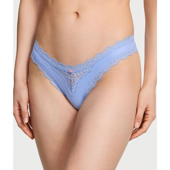 NWT- VICTORIAS SECRET LACE TRIMMED BRAZILIAN- size MEDIUM - Picture 1 of 4